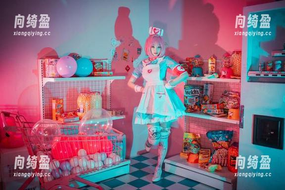 大家好，Bambi(밤비)又来了，这次她带着她的白之女王最新作品集做客！