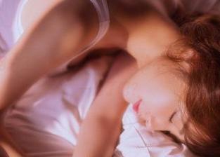 GIRLT果团网 – 王婉悠，油亮写真，该不会是和抹油的机器搞到一起了吧？