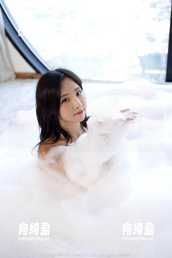 Habin夏彬(하빈)MissDica–嬉水派对合集：哦，不，更新后我是不是又多了一种呐喊方式？