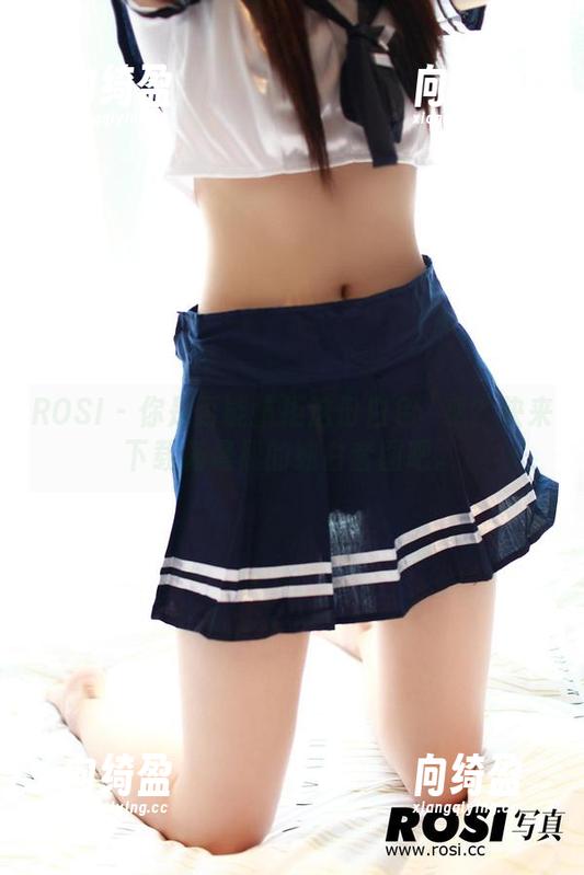 ROSI - 你是否能抗拒这份白色誘惑？快来下载杨晨晨的纯白套图吧。