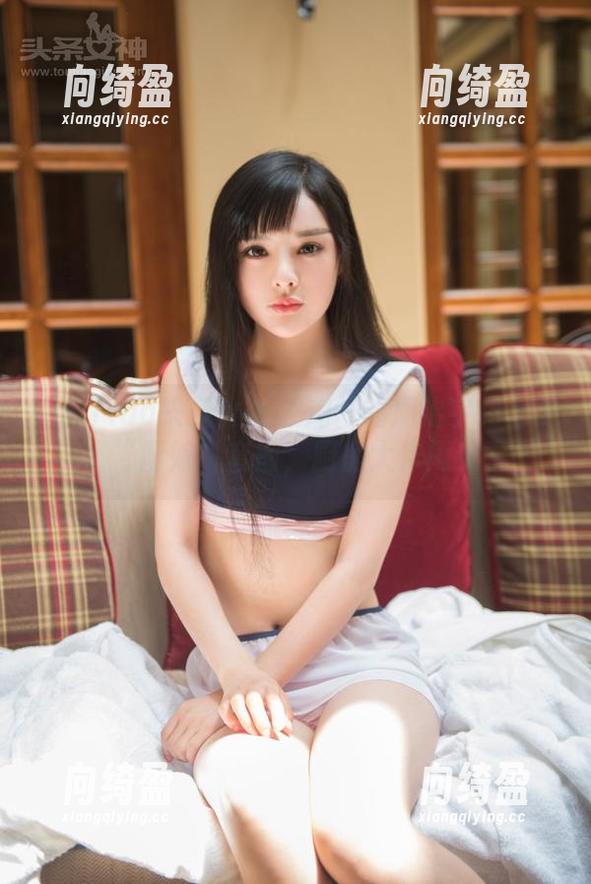 TouTiao头条女神 - 淘气的周治宇和他的“厨娘”套图，厨房大作闹！