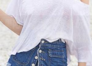 UGirls尤果网 – 孟狐狸带你玩转双人模式,最新原图,完全意外的欢乐!
