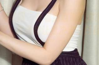 UGirls尤果网 – 我看到赵娜娜那条白裙子在图库里,高清得让我决定去白裙子店里“剁手”了!