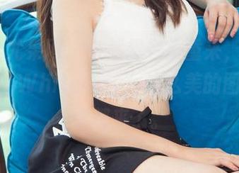 UGirls尤果网 – 突然想卷土重来，下载郭婉祈的“WhiteDay”这么美的图，心哈喇都来了。
