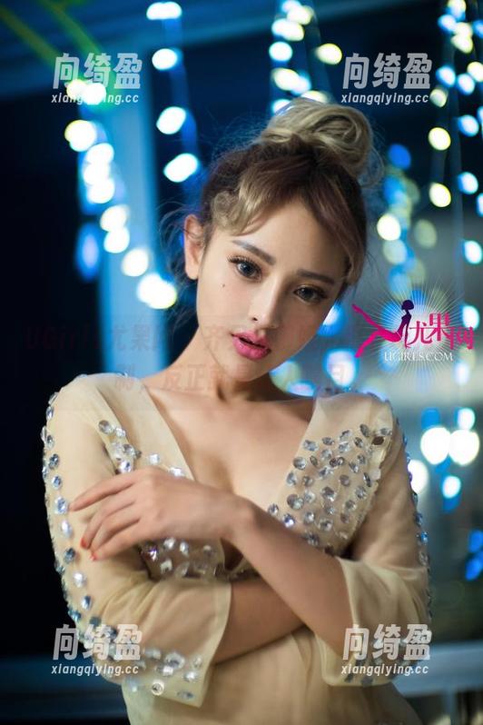 UGirls尤果网-齐贝贝 UGirls尤果网 - 齐贝贝御姐,很会玩儿定制,反正就是让人瞩目。