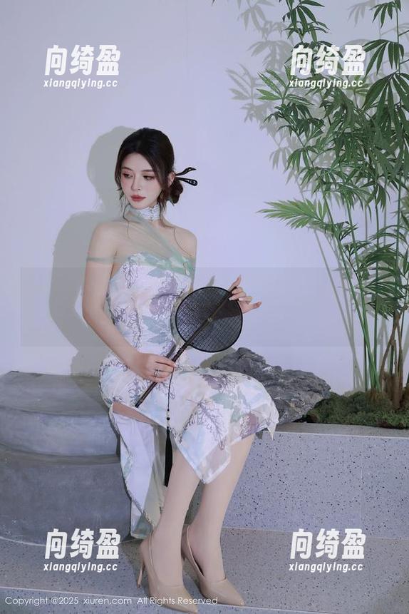 Xiuren秀人网-卓君Jeanes Xiuren秀人网 - 女孩的视角,卓君Jeanes在图里展现的酸甜苦辣让我很沉醉。