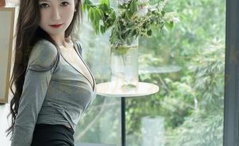 Xiuren秀人网 – 原图警报!杜viki的套装,究竟是哪几个轮子在转?