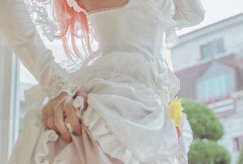 Yuna(윤아)来分享：SAINTPhotolife里的眩晕，我是说眼花！