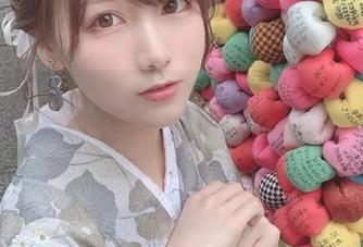 红裙+けん研:更新的人生赢家,评论区开通讨论红色搭配!