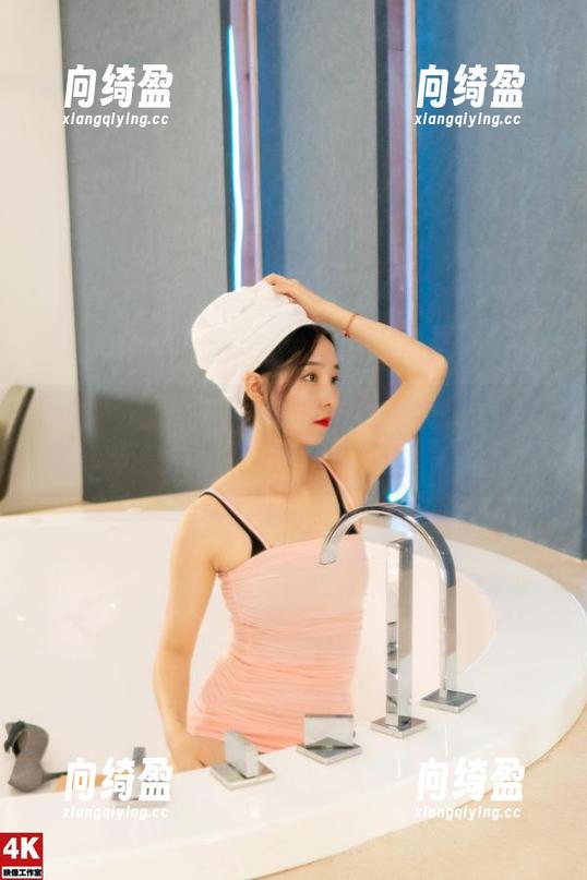 丽柜-兔子 丽柜 - 想看兔子的双生花吗?快来美图,饺子也在旁边求关注!