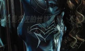 丽柜 – 这是左左的丝袜写真，不经意间就让人放空了