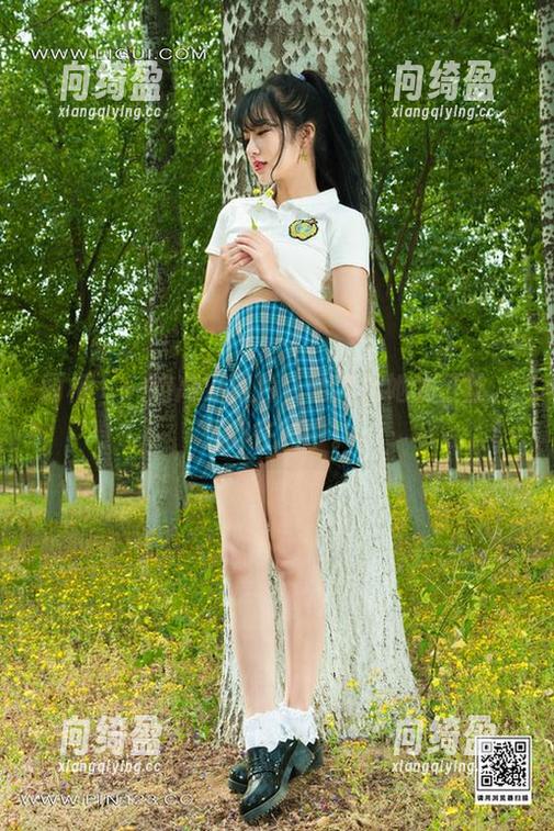 丽柜-怡萱 丽柜 - 一组高清照片,怡萱和她的蕾丝,沉醉在其中。