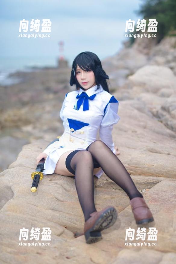 免费套图送到，九曲Jean的职业装比身边你的同事还让人激动！