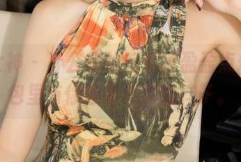 克拉女神 – 办公室的气氛被盈盈点燃,图包里有你想象不到的样子。