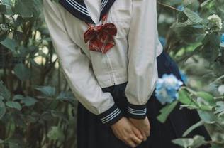 高清看凛子酱的希娜小姐,扪心自问,谁能抵挡这种诱惑?