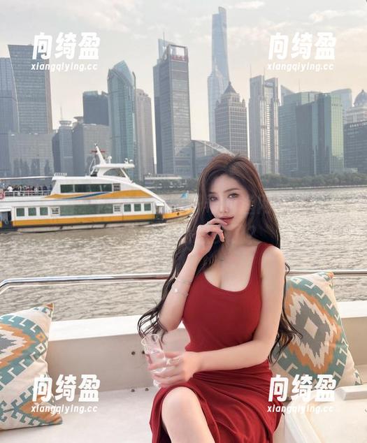 微密圈 - 网盘里的周妍希的渔网袜作品，会不会让我想多了？