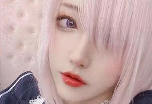 迷失在啾小妍Deer的猫女资源里,想问为什么我的猫也不穿衣服?