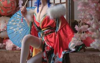 大梨子不是御姐合集来烘托气氛,夏平玲花贺图果然耐看,似乎有点意思在其中。