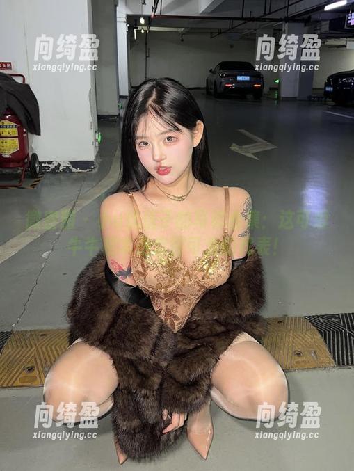 微密圈 - 小u优优子的写真合集：这可爱牛牛根本是亲民可爱的代表！
