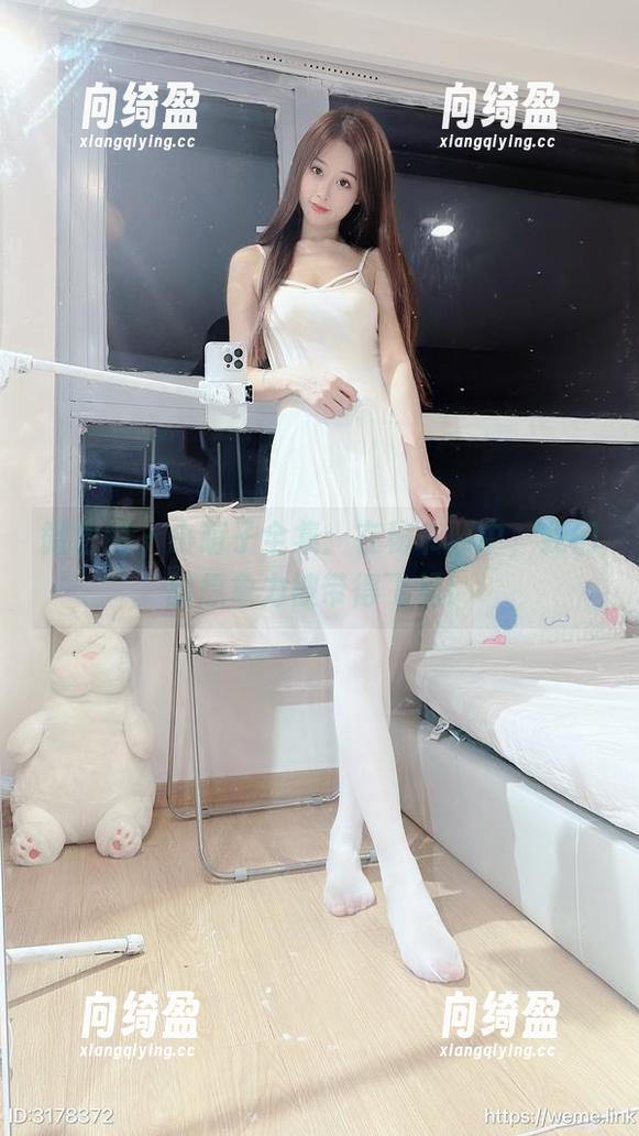 小萌子 微密圈 - 小萌子全集:在秘书服中,我们的想象力被带得飞起!