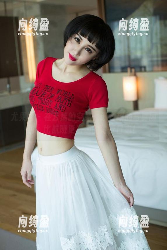 尤果网-谭睿琪 尤果网 - 在云端的空姐:谭睿琪的写真图包,比航班更有趣的飞行日志!