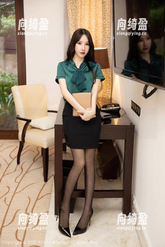 尤蜜荟-娜露Selena 尤蜜荟 - 娜露Selena的自拍,震撼了我的无圣光观!