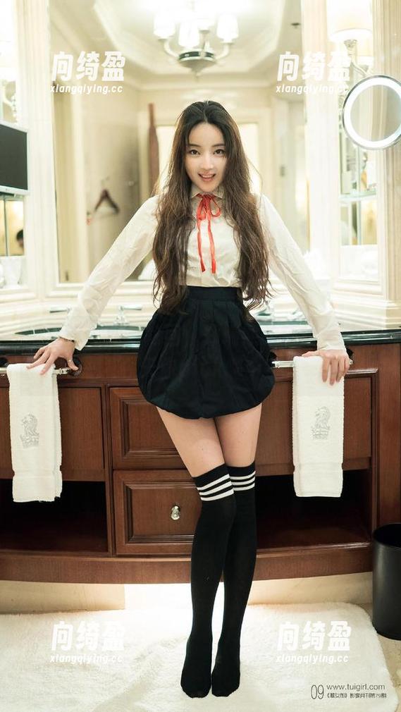 推女郎 - 四季轮回，郑瑞熙的短裙美图，今天你pick哪个？