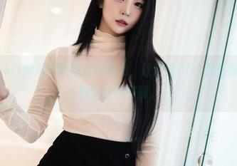 普美(bomi)的温柔好像有种魔力，让这些COS美图都能传递一种隐秘的甜蜜。