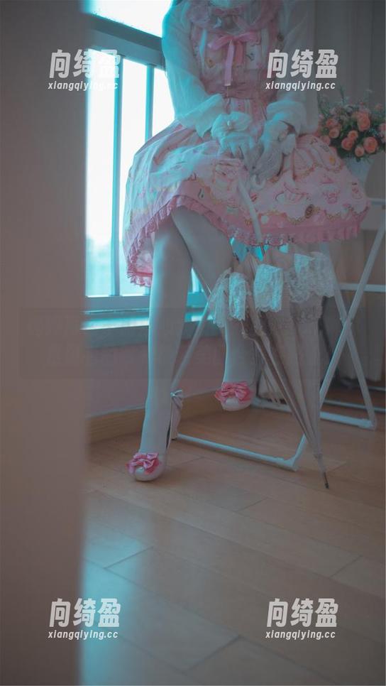 妈妈再也不用担心我没穿衣服：木花琳琳是勇者的萝莉换装美图合集在路上！
