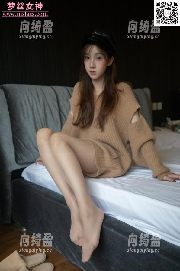 梦丝女神-璇璇 梦丝女神 - 手握铲子,璇璇的水手服,让观众们无意间变成了‘舵手’!