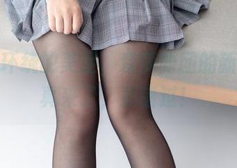 被白丝环绕的美足,森萝财团的新一波写真来了,别错过!
