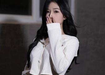秀人网 – 林昔予yorki最新写真,厨娘的气息,让我都想搬进她的厨房了!