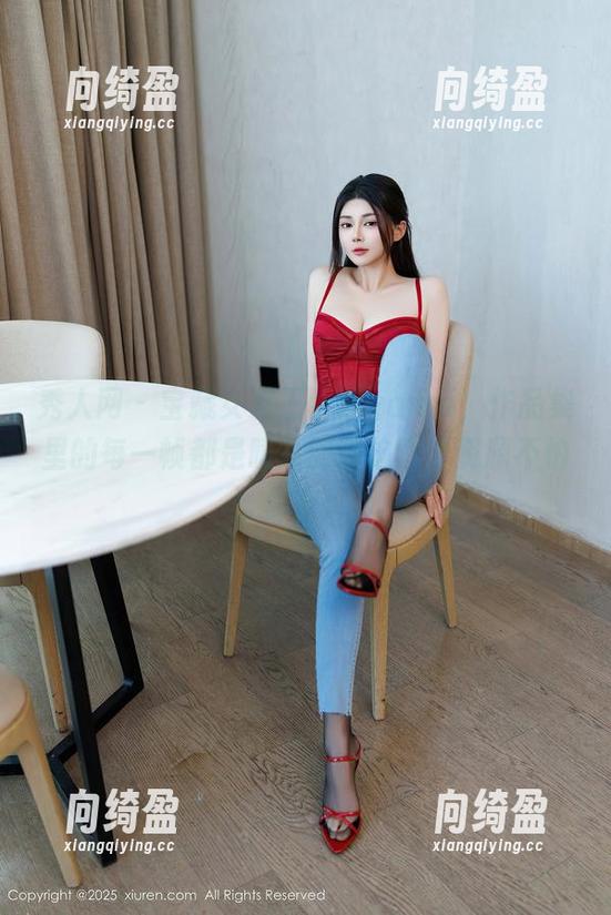 秀人网 - 宝藏女友王馨瑶yanni，作品集里的每一帧都是瞳孔的强迫症，资源不怕你来！