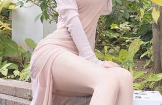 秀人网 – 这原图里的绯月樱-Cherry，真有女王的范儿啊，稍微有点儿距离？