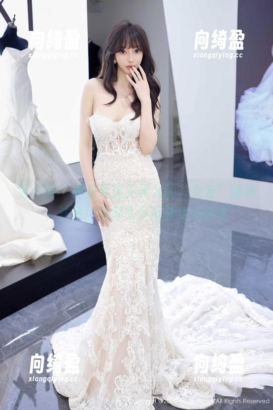 秀人网 - 免费奉送艾希儿的“女友”图集，注意！看得太多可能会跑偏哦