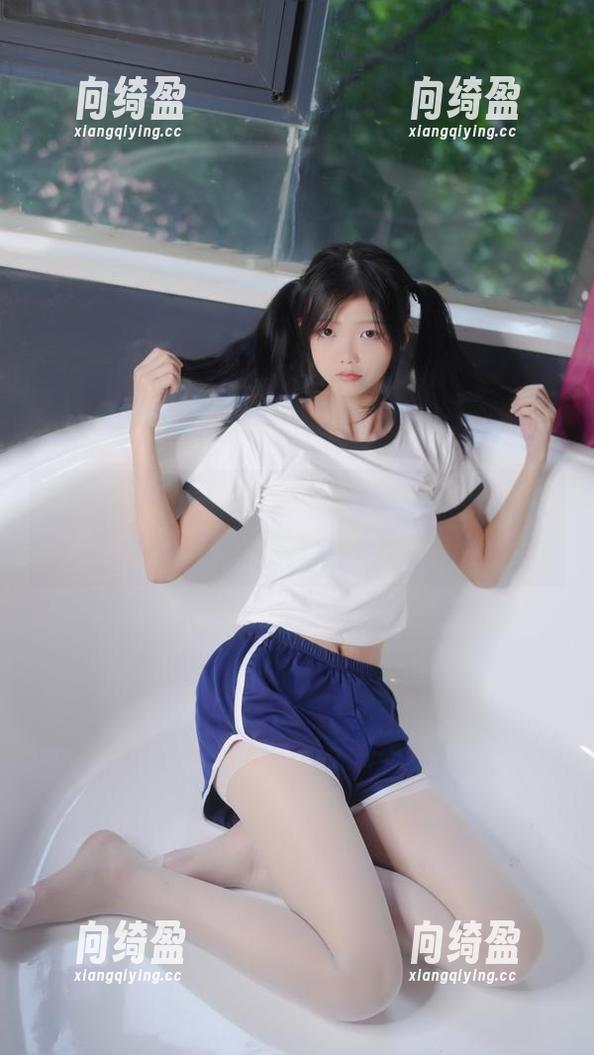 紧急企划-小恩 紧急企划 - 浴缸HD图集,小恩的水中魅影,真不是你能想的那么简单