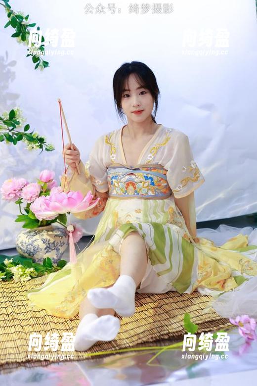 绮梦摄影 - 如果说无圣光和旗袍有什么关系，那就是小冉的图集把这一切融合得恰到好处。