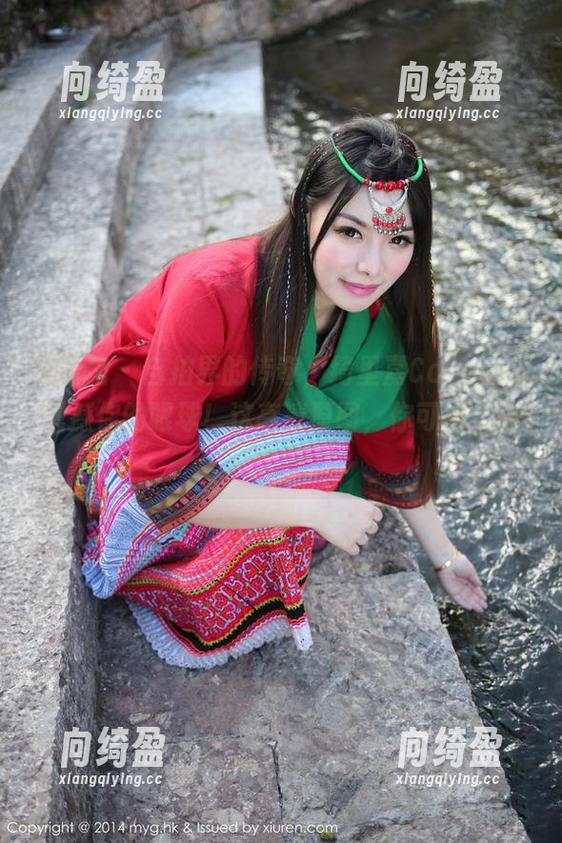 美媛馆-绮里嘉Carina 美媛馆 - 自拍界的传奇,绮里嘉Carina来震撼你的眼球!这高清原图,你可得小心心脏哦。