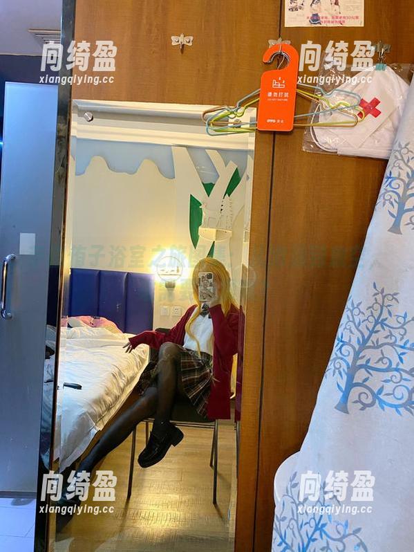 芋圆侑子浴室之旅图集：从泡澡到放空，谁需要洗澡呢？