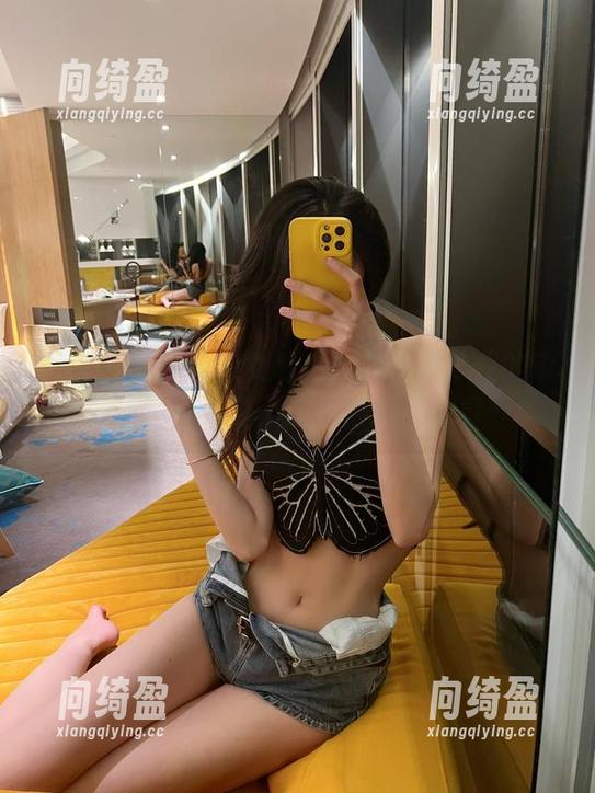 微密圈 - 黑丝修女私拍：葛征成了我的审美新标杆，真不该看得这么认真…