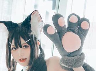 看,没圣光的蓝小沂KiKi,学姐的作品究竟隐藏着什么?