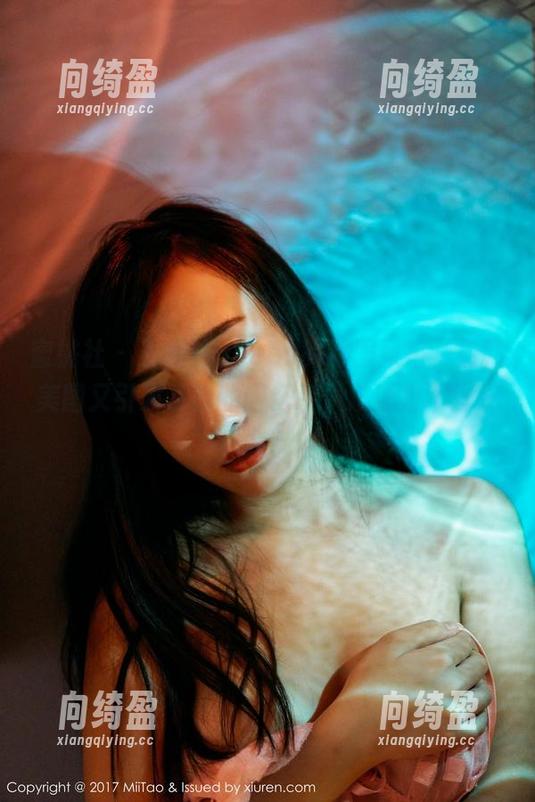 蜜桃社 - 王婉悠Queen的制服风格，最新美图又引发了我的回忆杀，难道是不想长大？