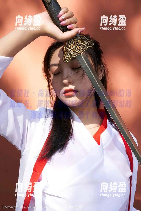 蜜桃社 - 高清奇观：缇娜美Tinami的海边时光，居然让我回忆起了夏天碰到过的海水，凉凉的，那个味道…