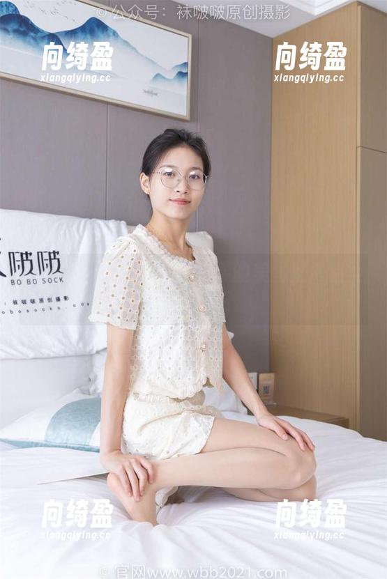 袜啵啵-泡芙 袜啵啵 - 在线炫技!泡芙的美图是把温柔撒满全场