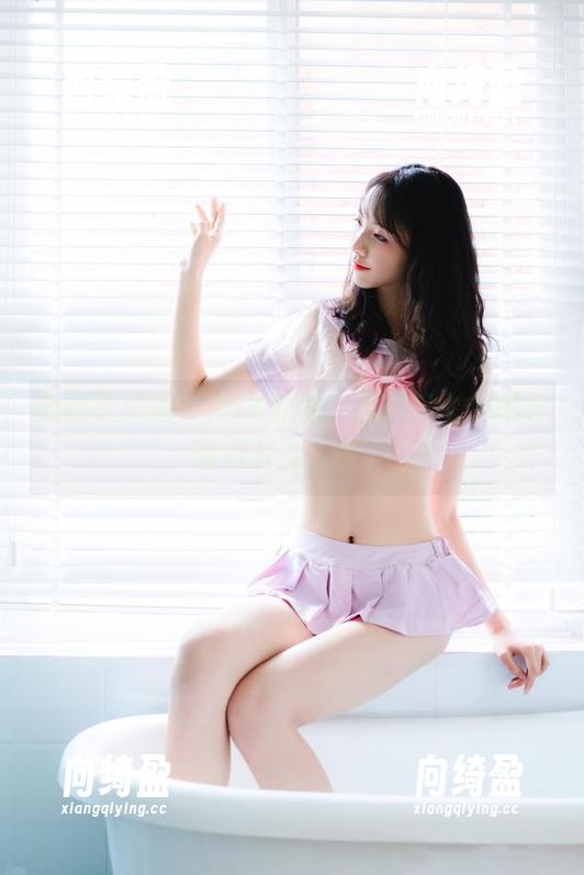 西瓜少女 美图不只是一件JK校服,西瓜少女好像在说些什么,唔。