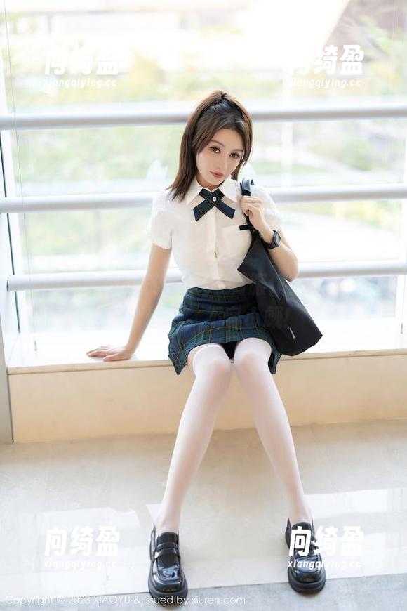 语画界-言沫 语画界 - 言沫的眼镜OL制服作品,职场穿搭新理念,不容小觑!
