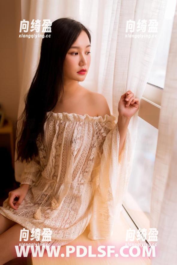 轰趴猫 - 看杨晨晨sugar如何把瑜伽与写真集融为一体，分享里藏着心意