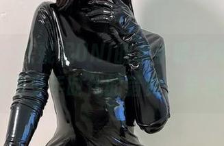 微密圈 – 陈妮妮UNI的水手服写真，有种回到少年时代的错觉，虽然…