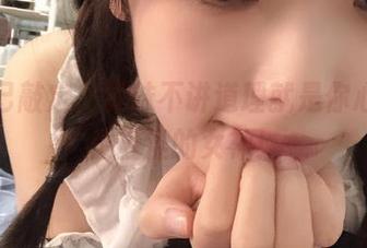 图片已敲定,雯妹不讲道理就是你心中那位羞涩的女神!