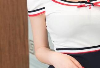 青豆客 – 全套护士风格,黄可christine立马进入角色,不怕“突发事件”!